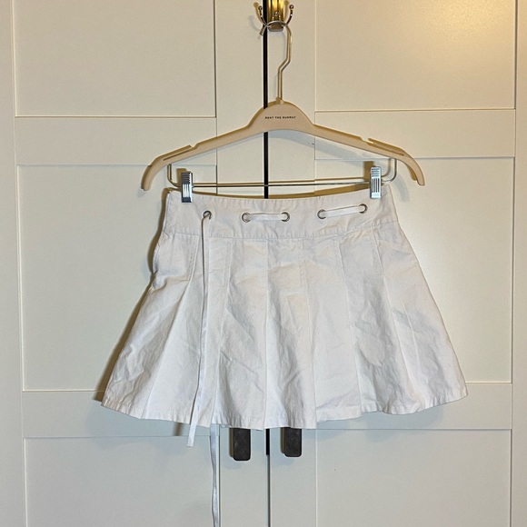 White Pleated Forever 21 Mini Skirt - Picture 2 of 2